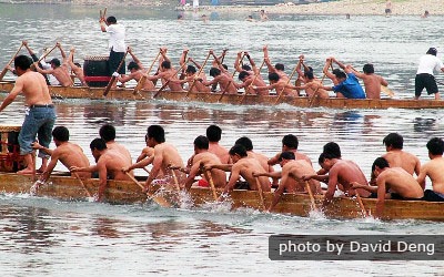 Carrera de botes de dragón.