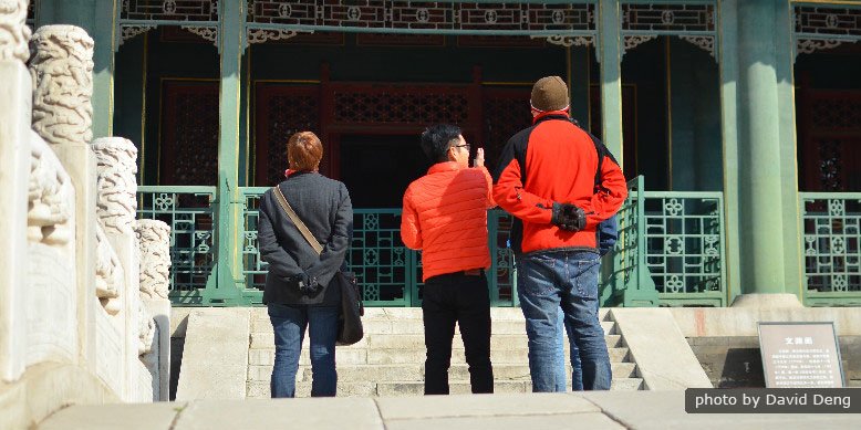 nuestro guía y los clientes