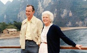 El ex Presidente Bush (senior) y su esposa visitaron Guilin