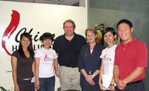 El embajador irlandés Declan Kelleher y su esposa Sigrun Kelleher visitaron Guilin con China Highlights