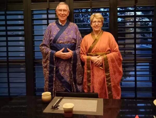 Experiencia en costumbres y vestimenta tradicional china Han