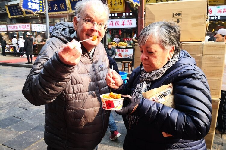 Probar comidas típicas en el Barrio Musulmán