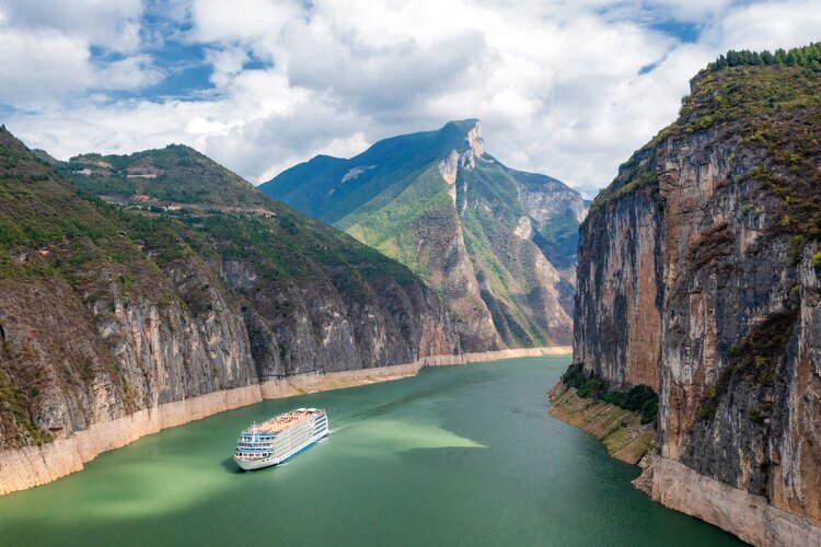Crucero Oasis del Siglo del Yangtsé